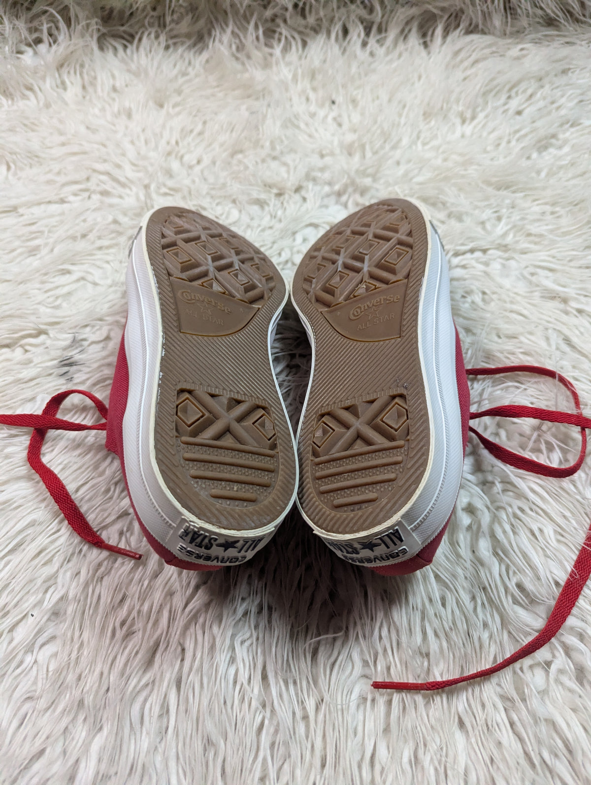 Chuck Taylor | Red & White | Lo top | Converse