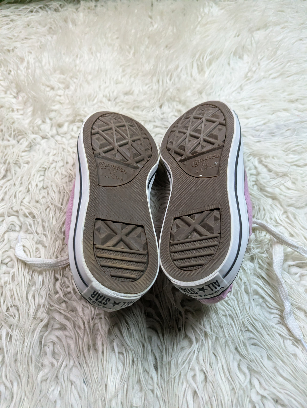 Chuck Taylor | Pink & White | Lo top | Converse