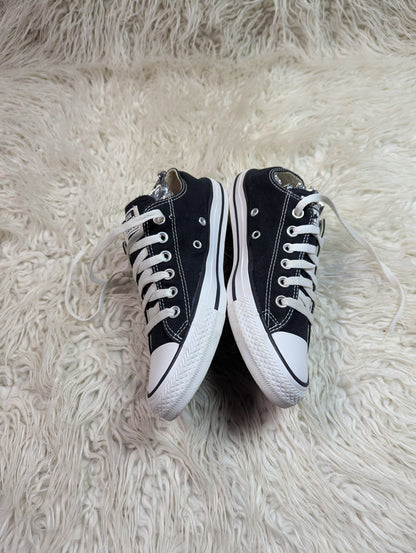 Chuck Taylor | Black & White | Lo top | Converse