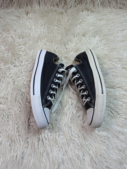 Chuck Taylor | Black & White | Lo top | Converse