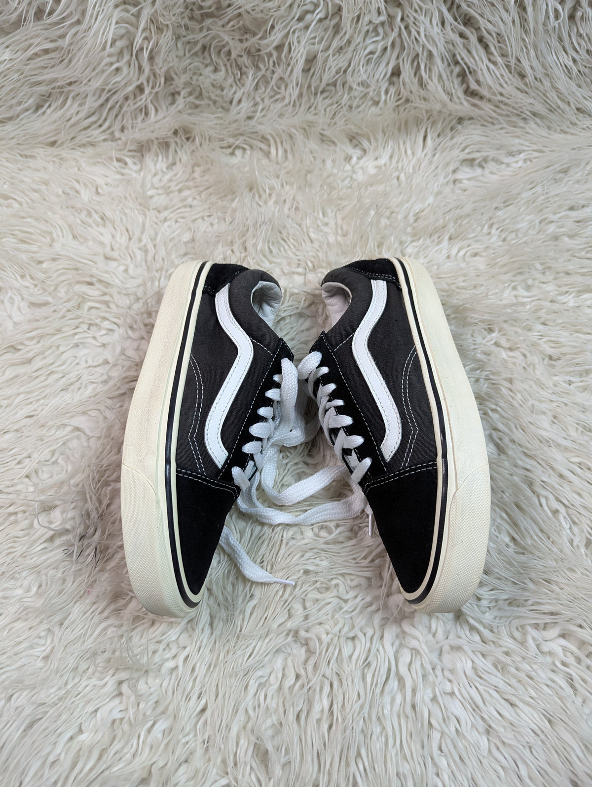 Vans | Black & White | Lo Top | Old Skool