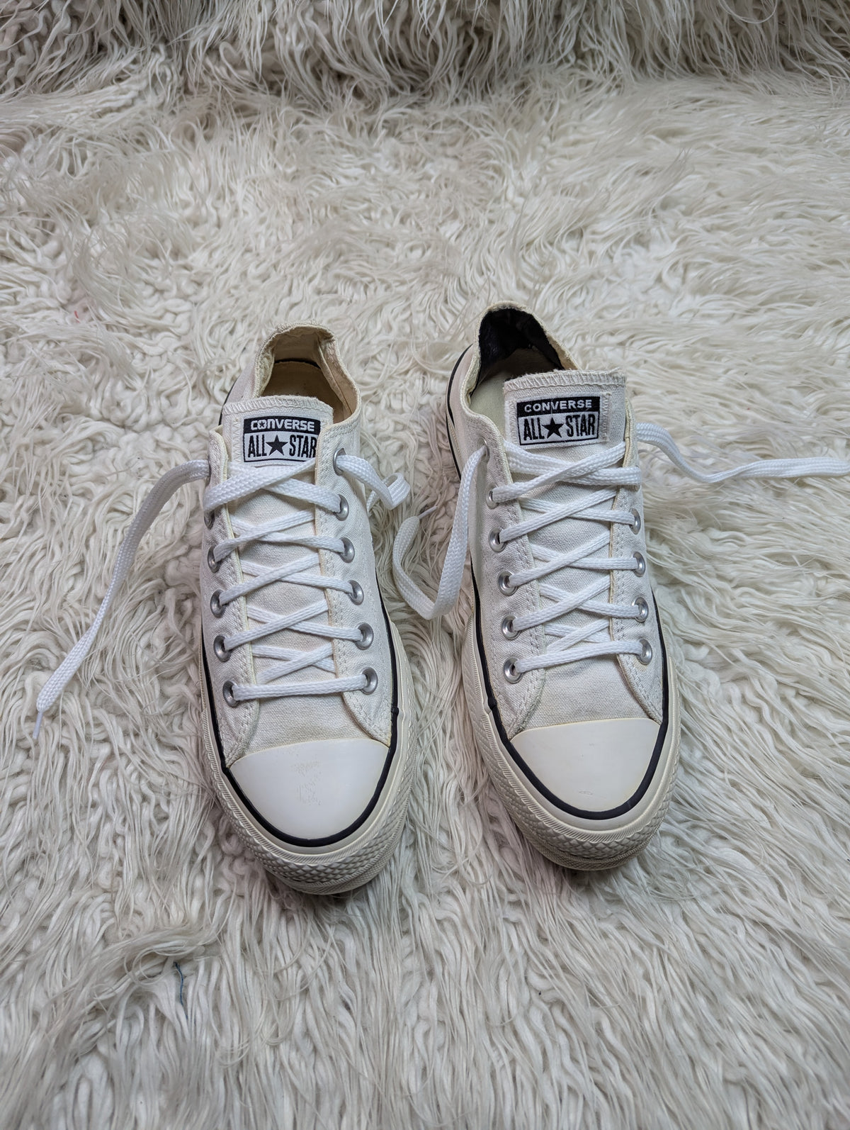 Chuck Taylor | White | Lo top | Converse | Platform
