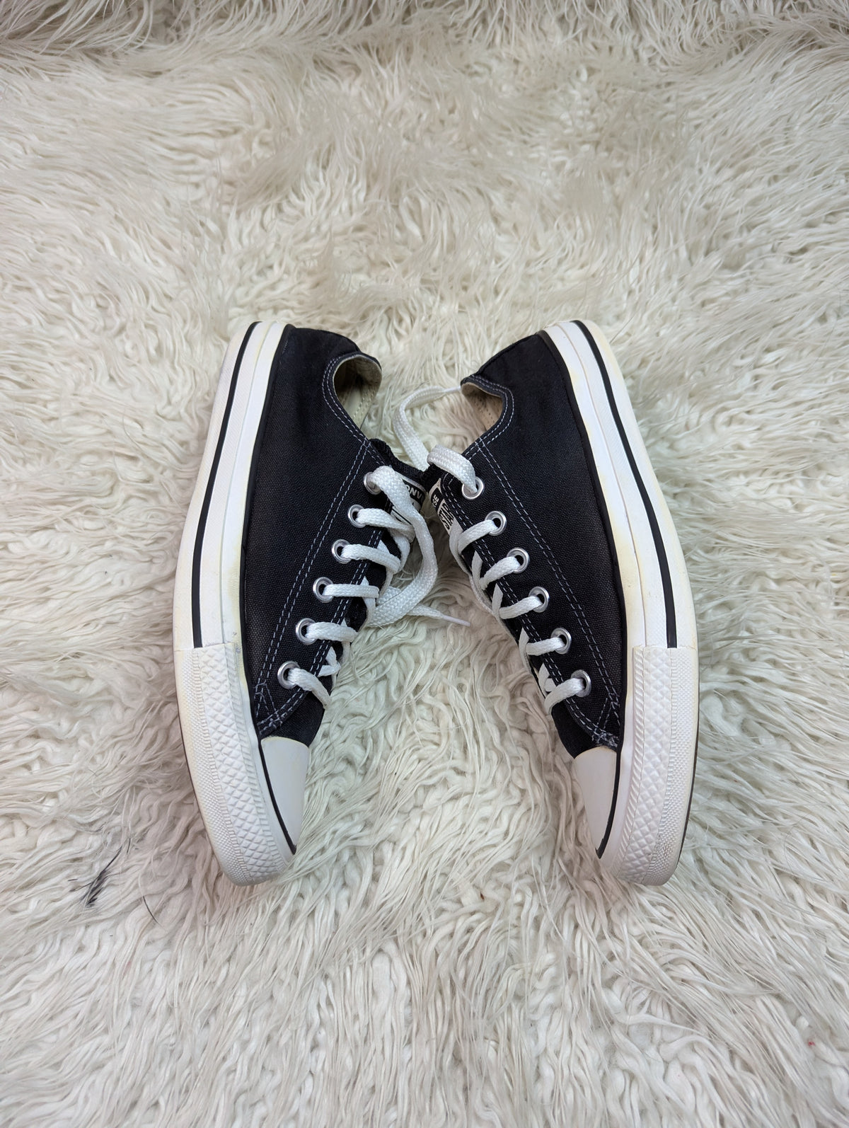 Chuck Taylor | Black & White | Lo top | Converse