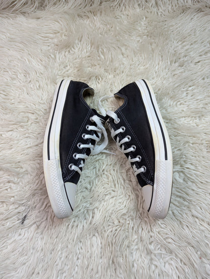 Chuck Taylor | Black & White | Lo top | Converse