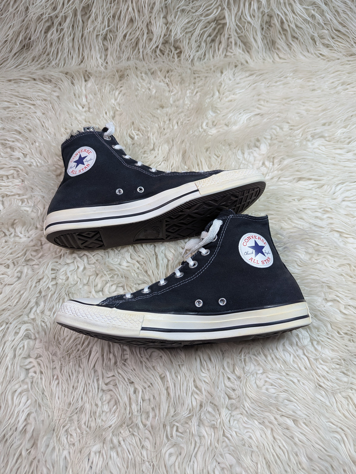 Chuck Taylor | Black & White | High top| Converse