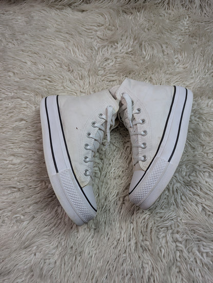 Chuck Taylor | Black & White | High top| Converse | Platforms
