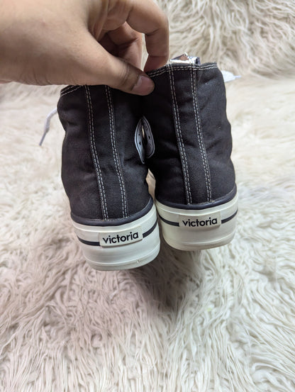Victoria Tribu high-top canvas platform | Black & white