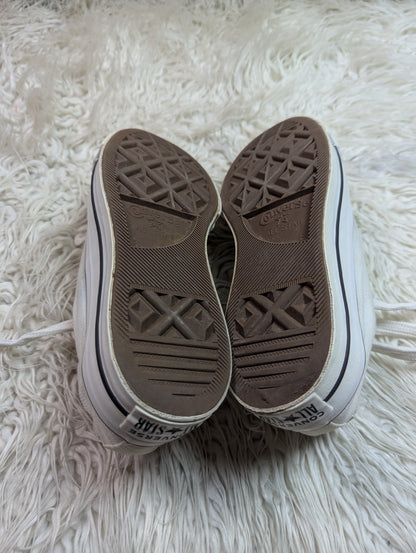 Chuck Taylor | White | Lo top | Platform | Converse