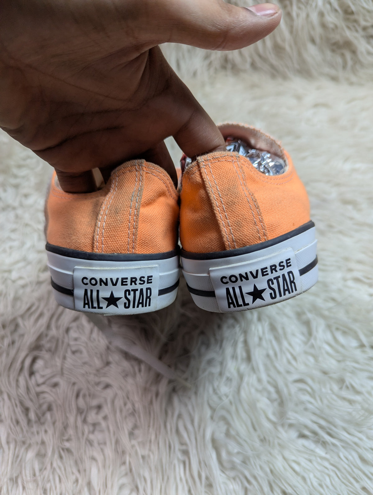 Chuck Taylor | Peach & White | Lo top | Converse