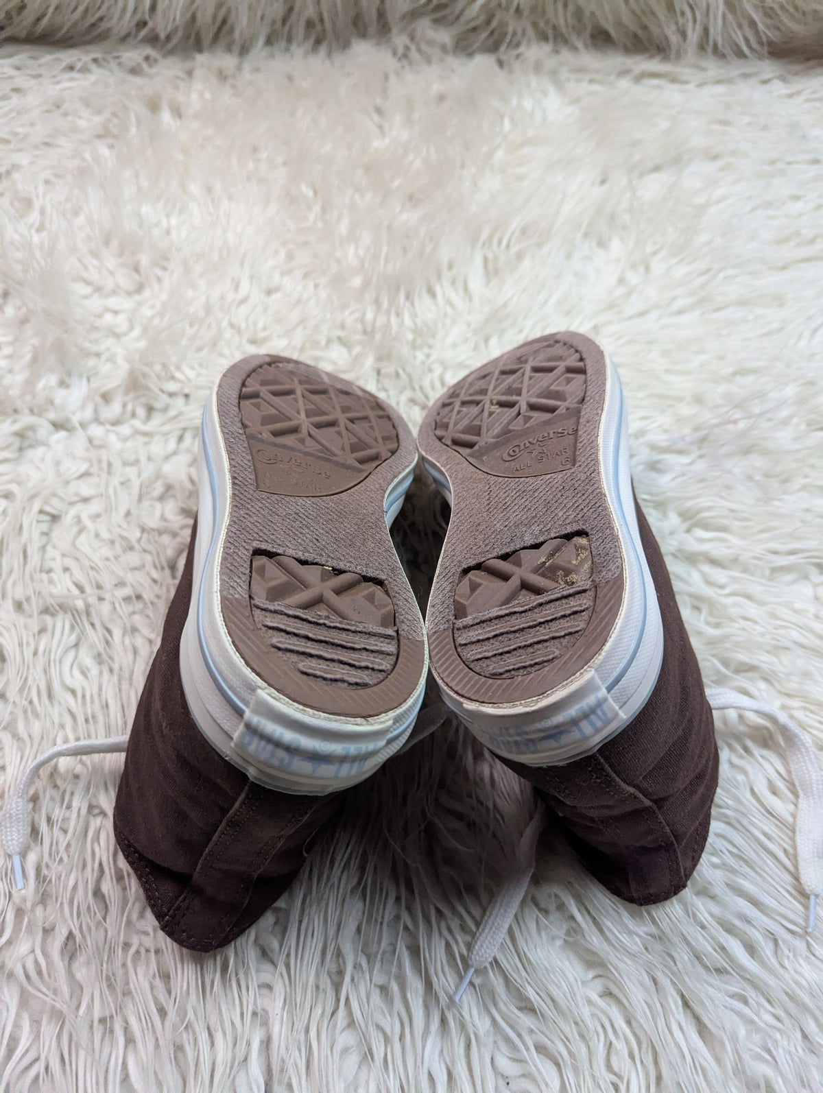 Chuck Taylor | Dark Brown & White | High top| Converse