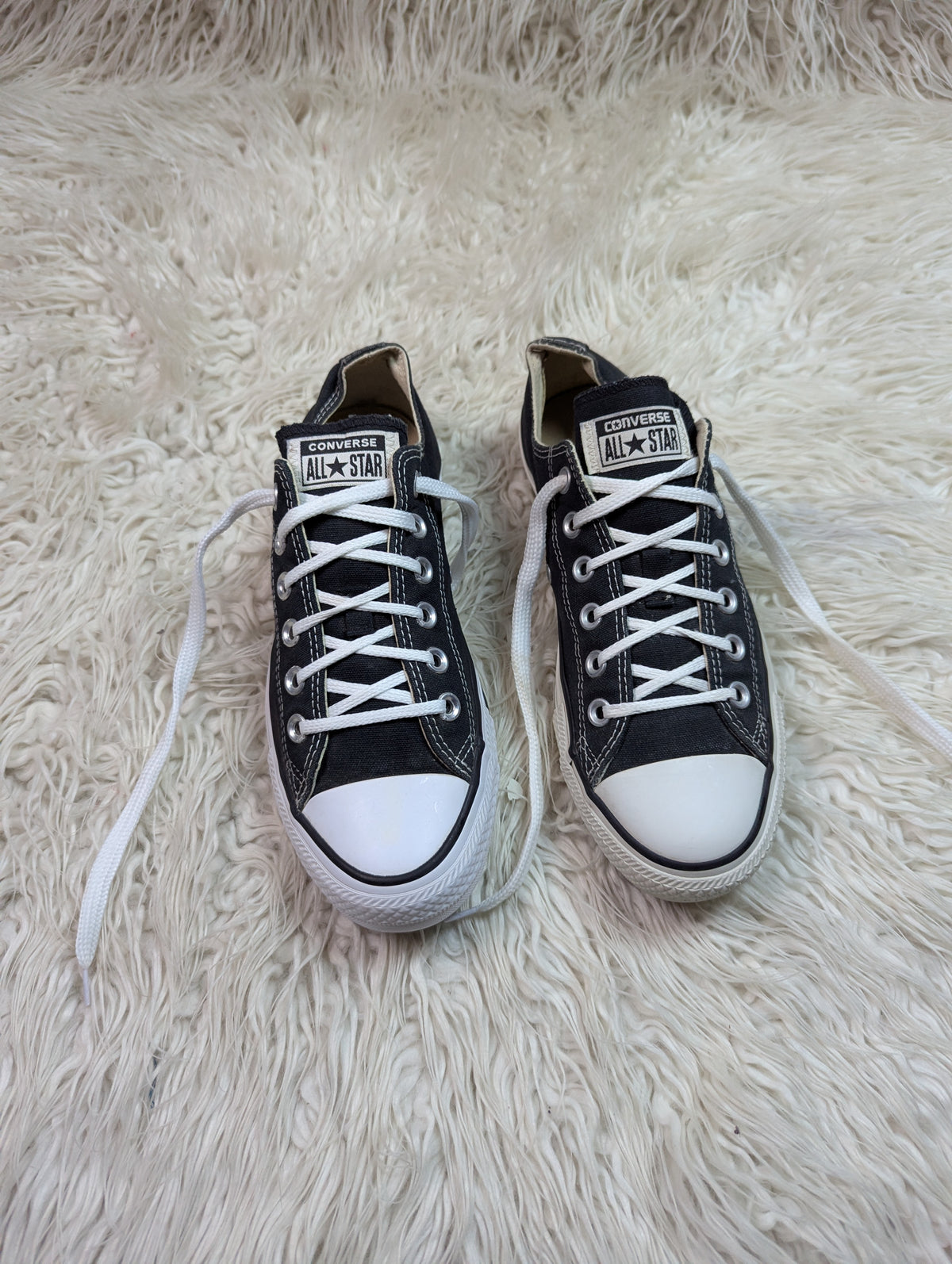 Chuck Taylor | Black & White | Lo top | Converse