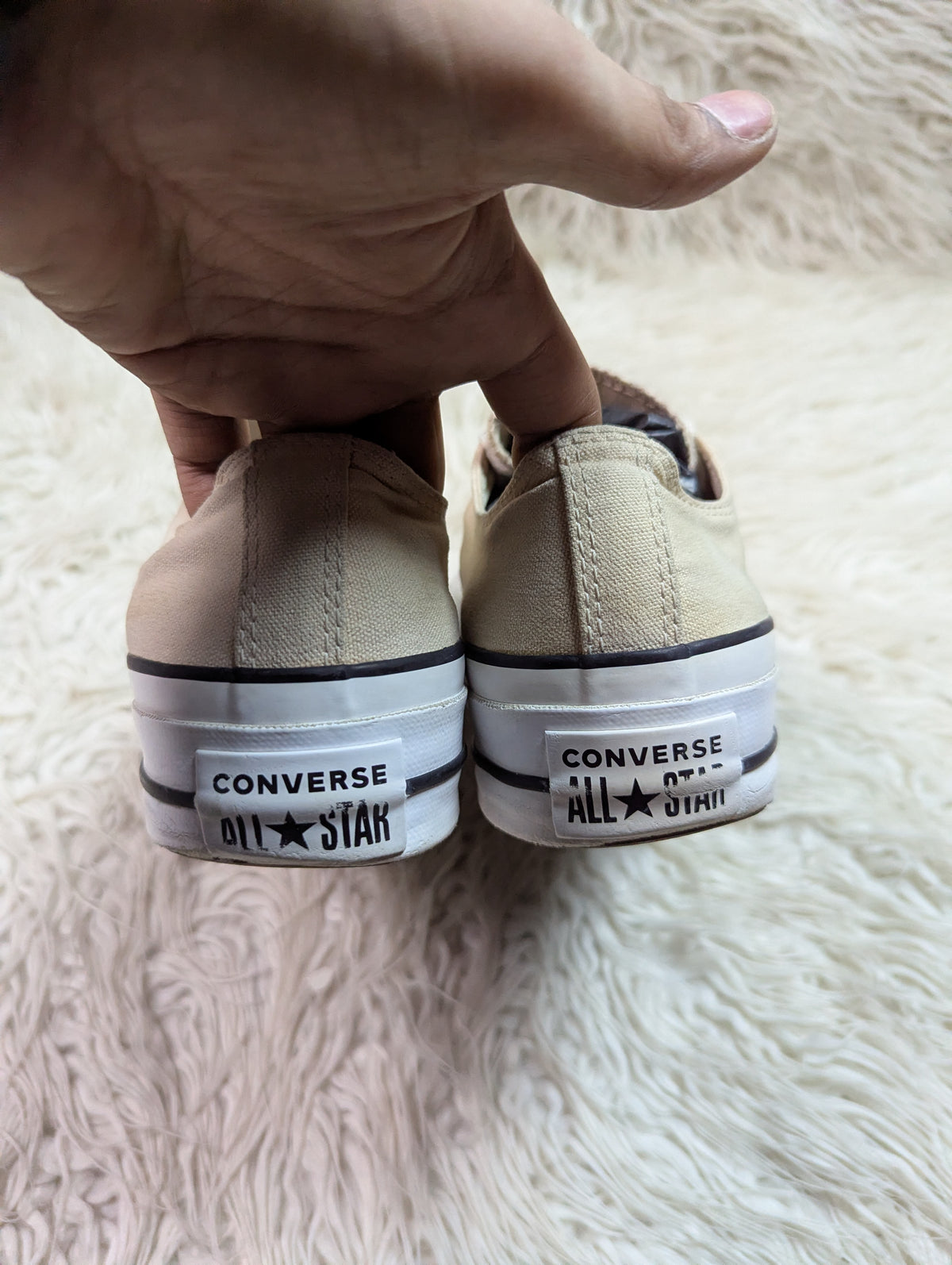 Chuck Taylor | Beige & White | Low top| Converse | Platforms