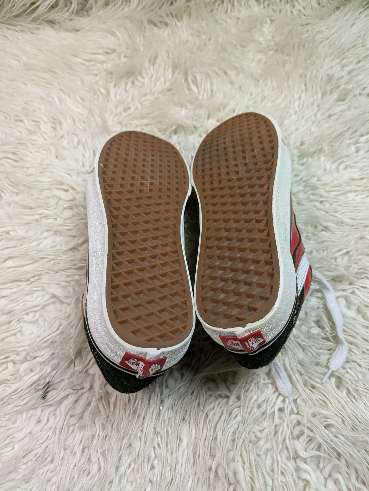 Vans | Black & White | Fire | Lo Top | Old Skool