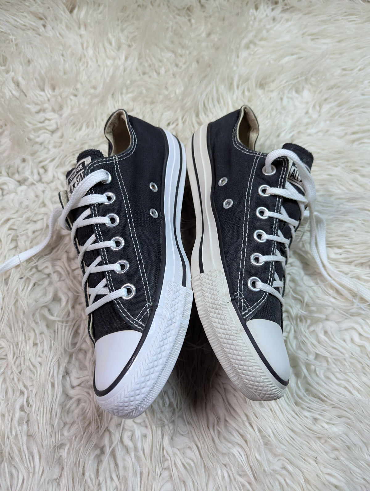 Chuck Taylor | Black & White | Lo top | Converse