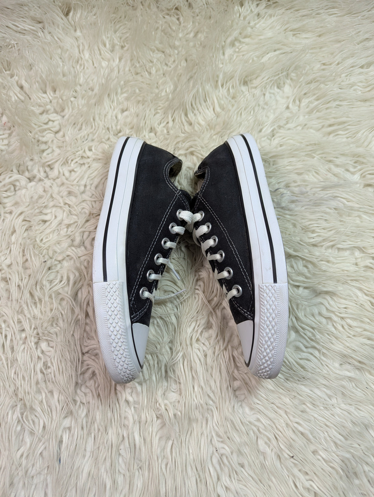 Chuck Taylor | Black & White | Lo top | Converse