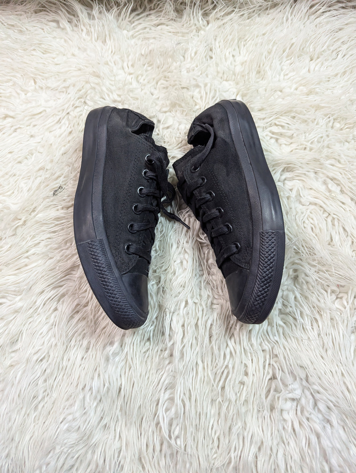 Chuck Taylor | Black | Lo top | Converse