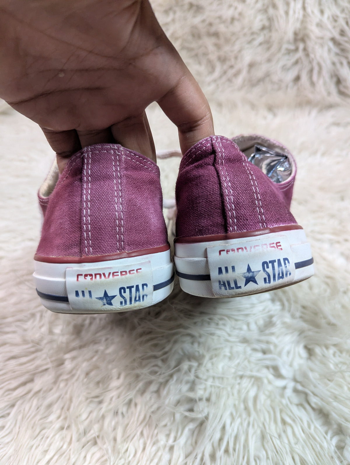 Chuck Taylor | Burgundy & White | Lo top | Converse