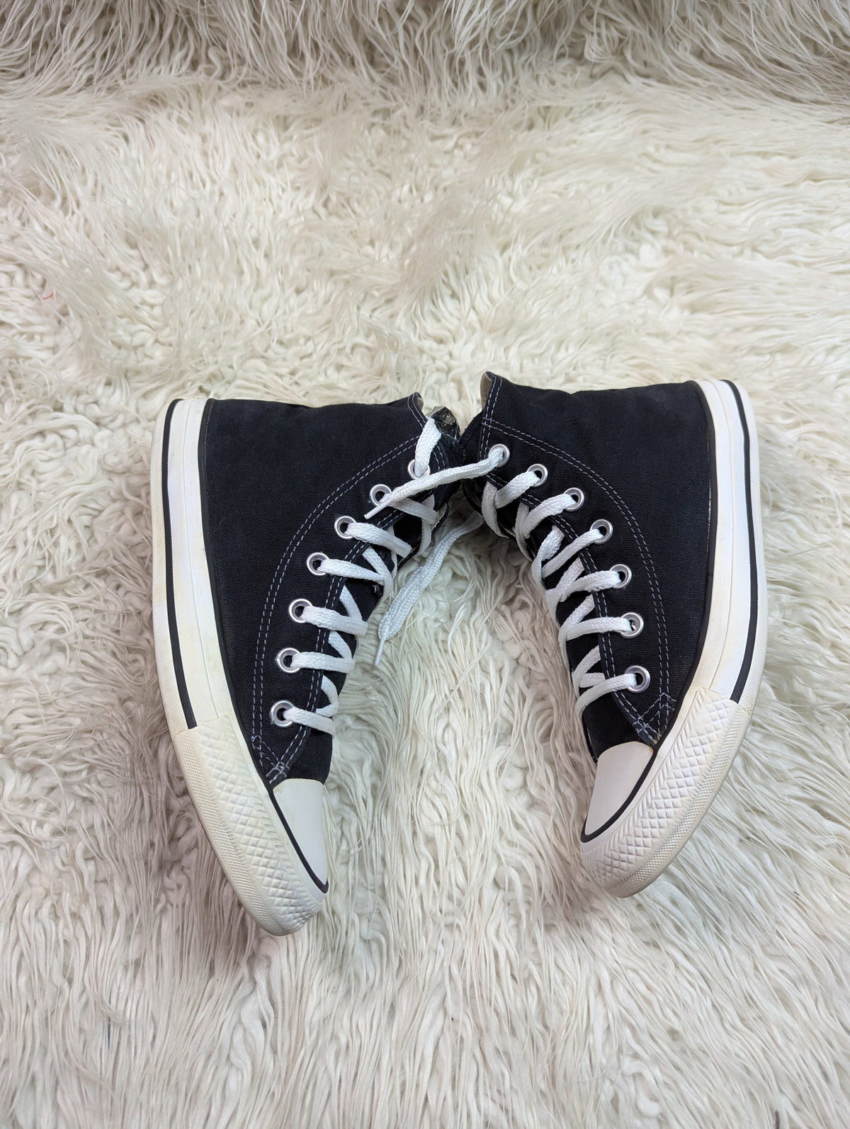Chuck Taylor | Black & White | High top| Converse