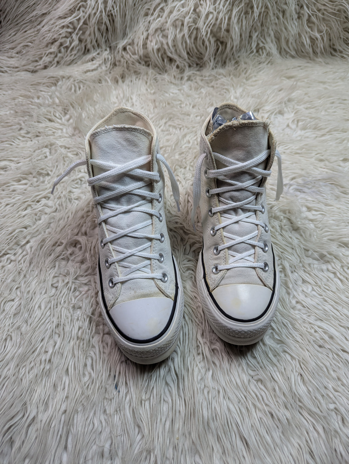 Chuck Taylor | White | High top| Converse | Platforms