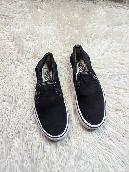 Vans | Black & White | Slip Ons