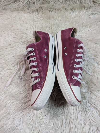 Chuck Taylor | Burgundy & White | Lo top | Converse