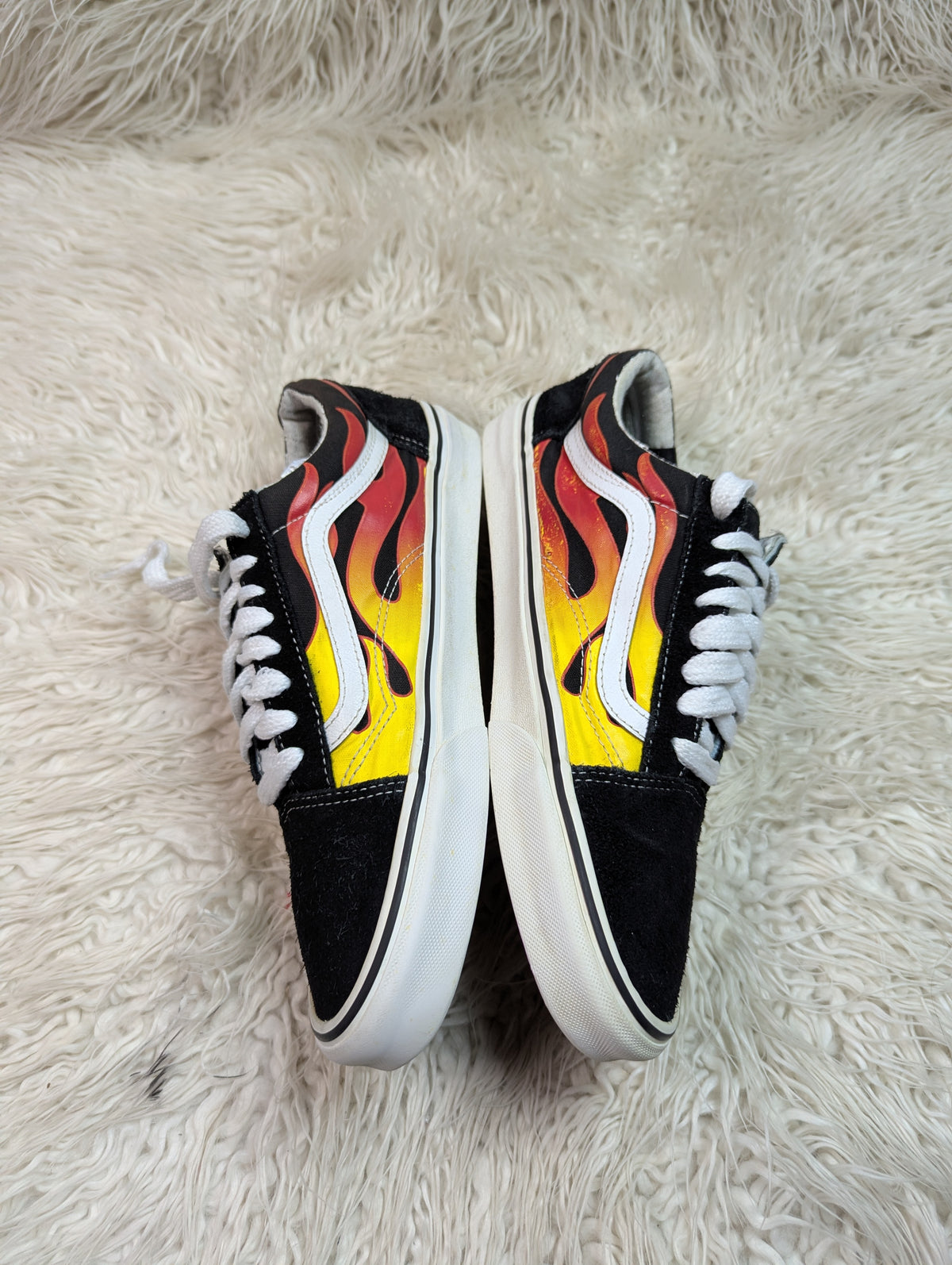 Vans | Black & White | Fire | Lo Top | Old Skool