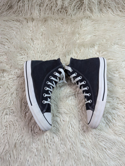 Chuck Taylor | Black & White | High top| Converse
