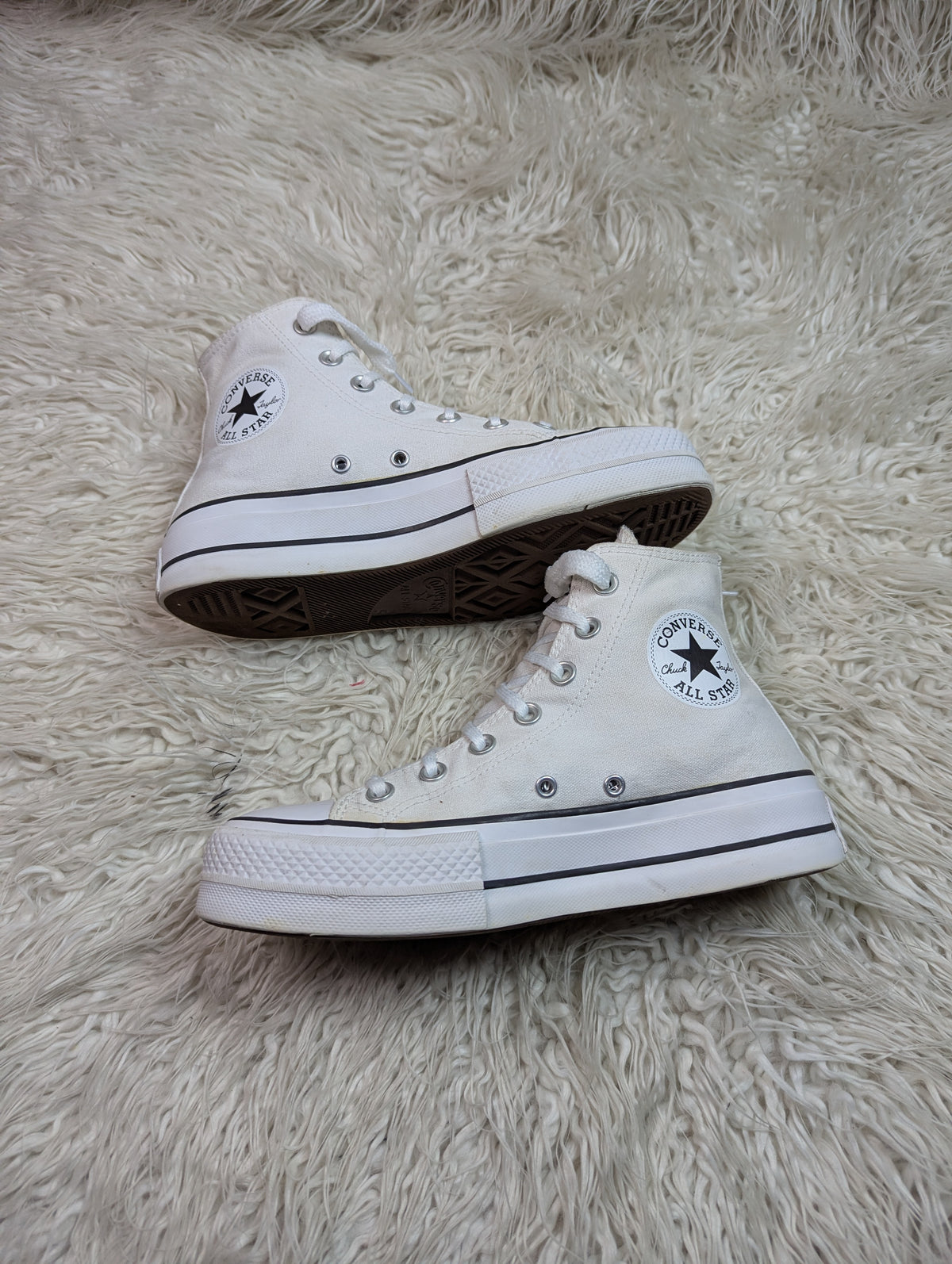 Chuck Taylor | Black & White | High top| Converse | Platforms