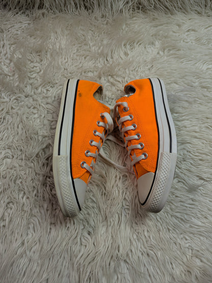 Chuck Taylor | Orange & White | Lo top | Converse