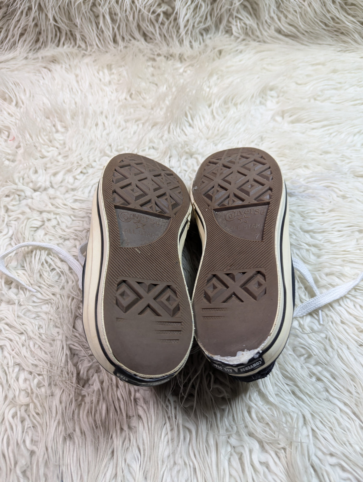 Chuck Taylor 70's | Black & White | Lo Top | Converse