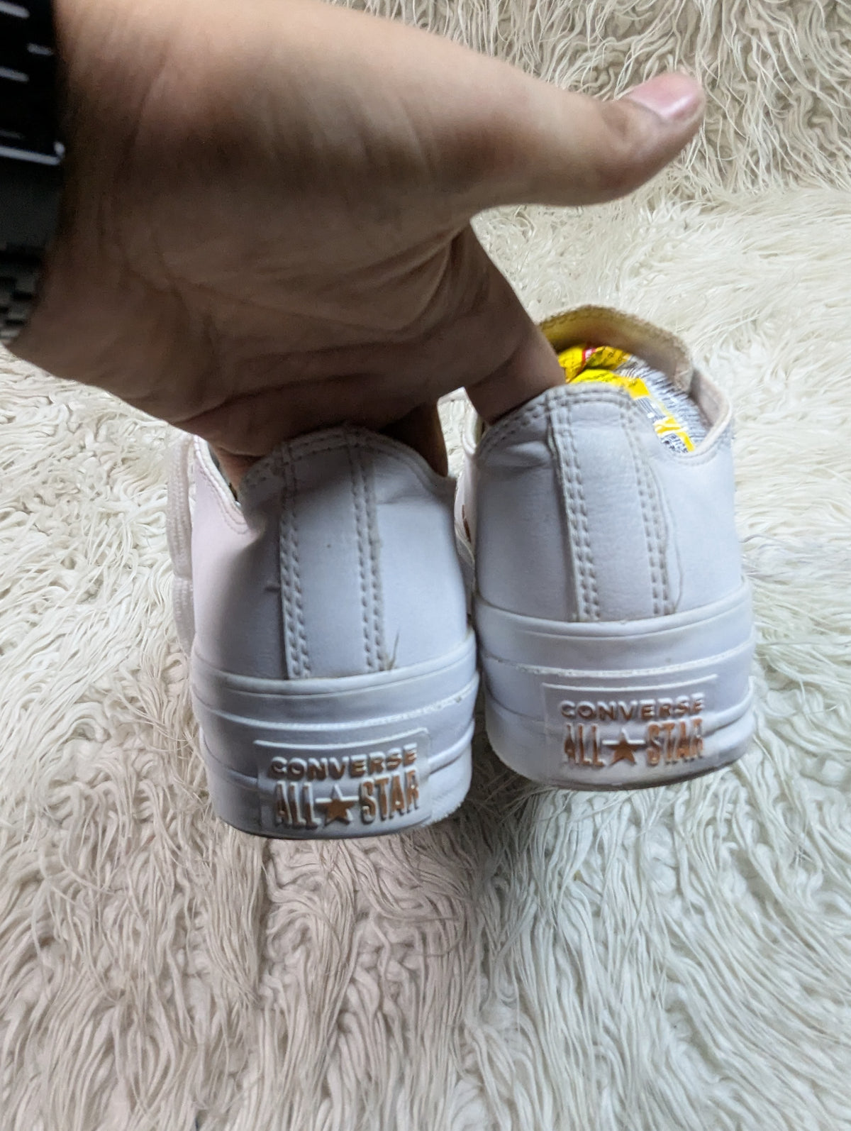 Chuck Taylor | White | Low top| Leather | Converse | Platforms