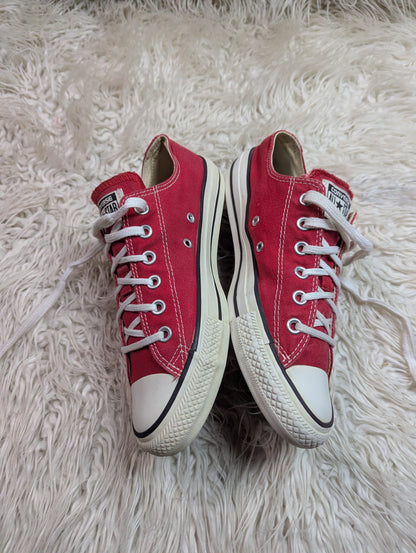 Chuck Taylor | Red & White | Lo top | Converse
