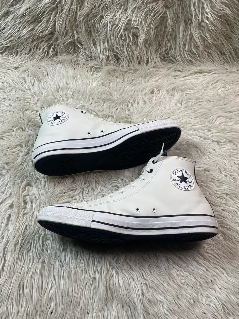 Chuck Taylor | White | Leather | High top| Converse