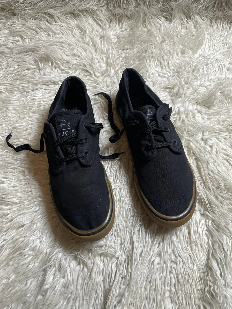 Lucida | Black | At Wood | Gum sole
