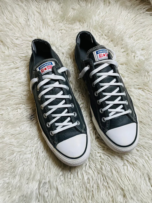 Chuck Taylor | Black & White | Leather | Lo top | Converse