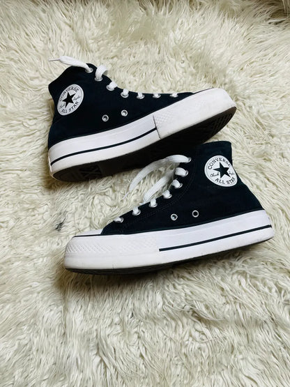Chuck Taylor | Black & White | High top | Hi Sole