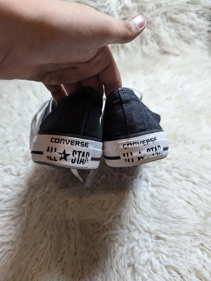 Chuck Taylor | Black & White | Lo top | Converse
