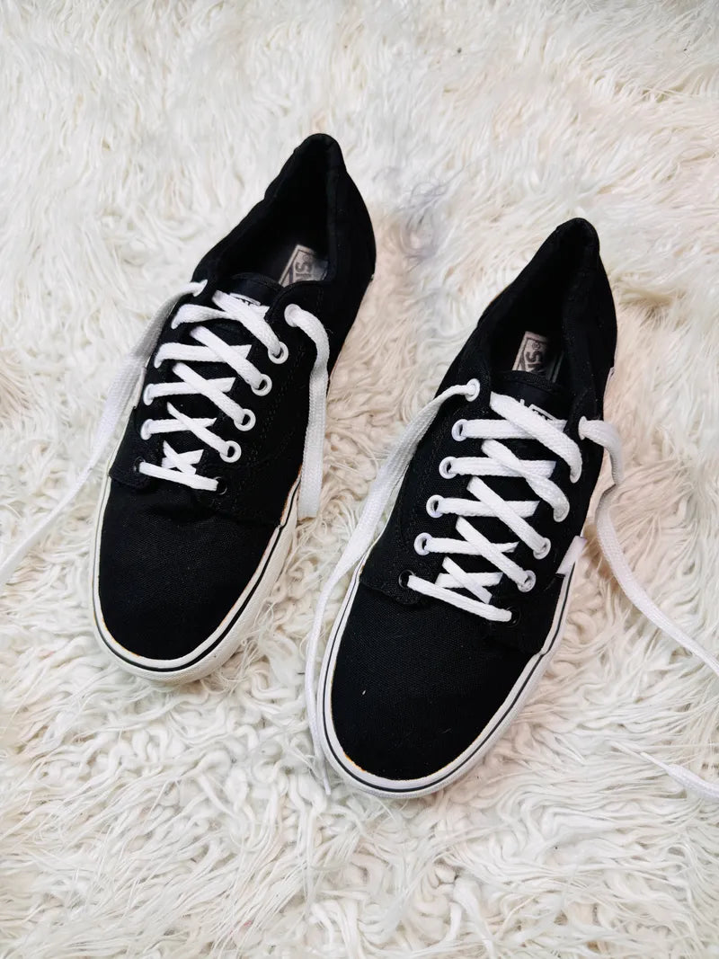 Vans | Black | At Wood