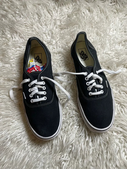 Vans Authentic | Black & White | Lo Top