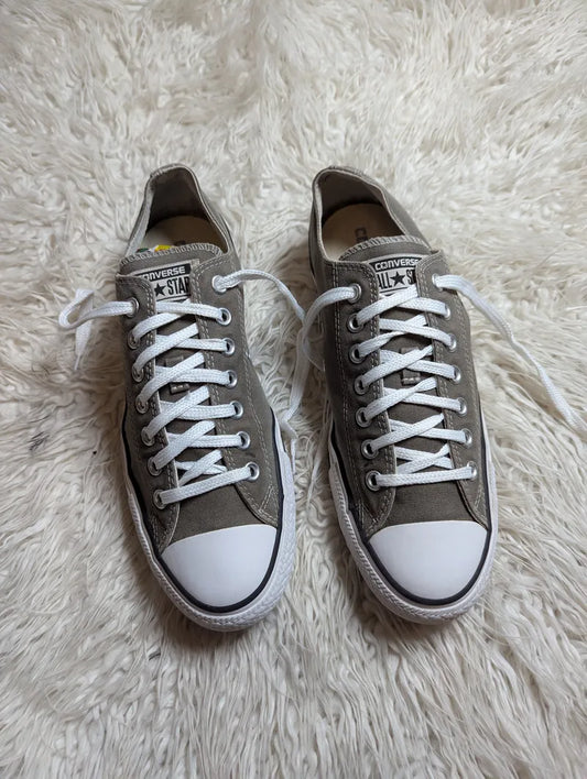 Chuck Taylor | Grey & White | Lo top | Converse