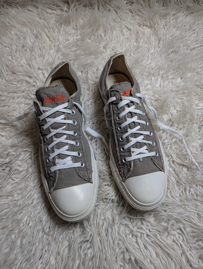 Chuck Taylor | Grey & White | Lo top | Converse