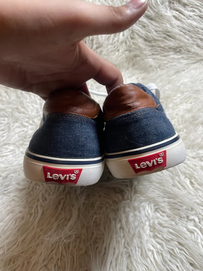 Levi's blue denim low-top sneakers