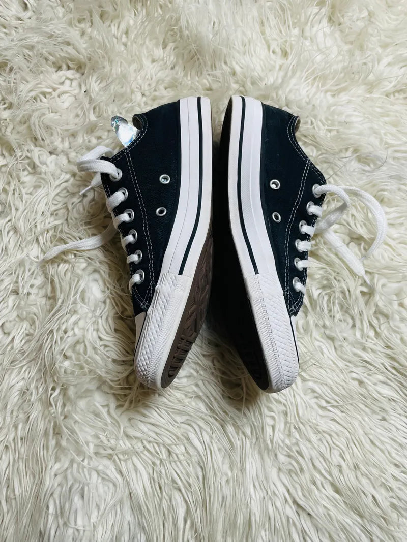 Chuck Taylor | Black & White | Lo top | Converse