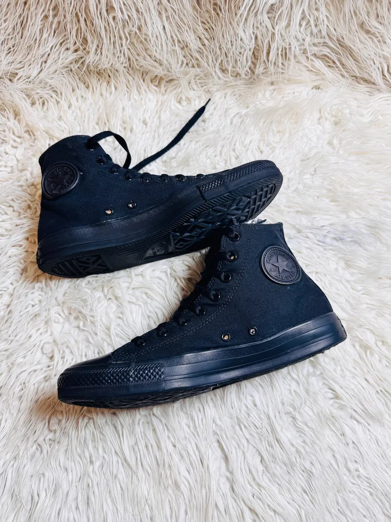 Chuck Taylor | Black | High top| Converse