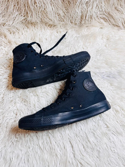 Chuck Taylor | Black | High top| Converse