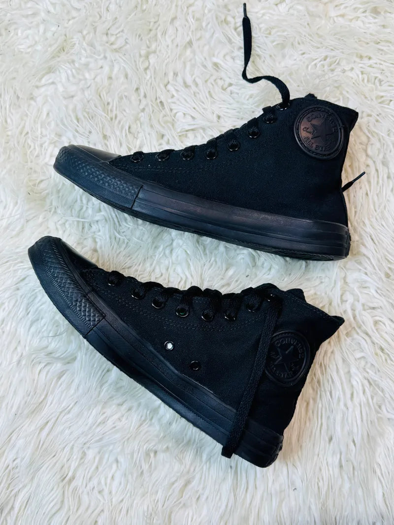 Converse All Black | Chuck Taylor