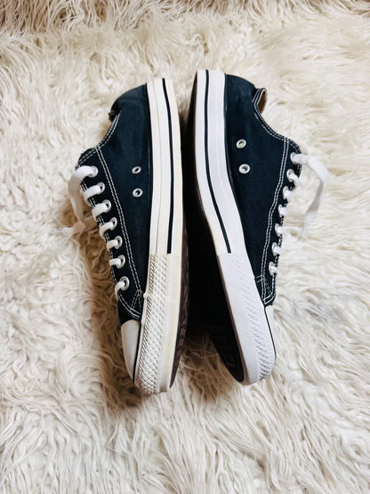 Chuck Taylor | Black & White | Lo top | Converse