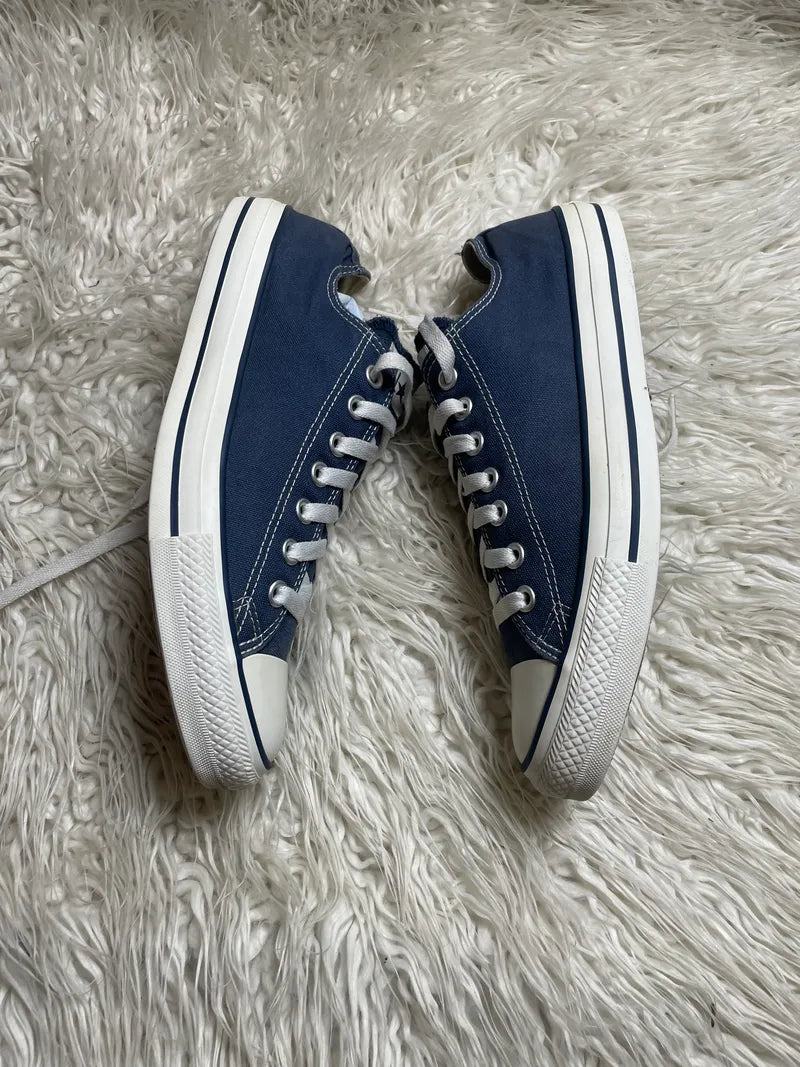 Chuck Taylor | Blue  & White | Lo top | Converse