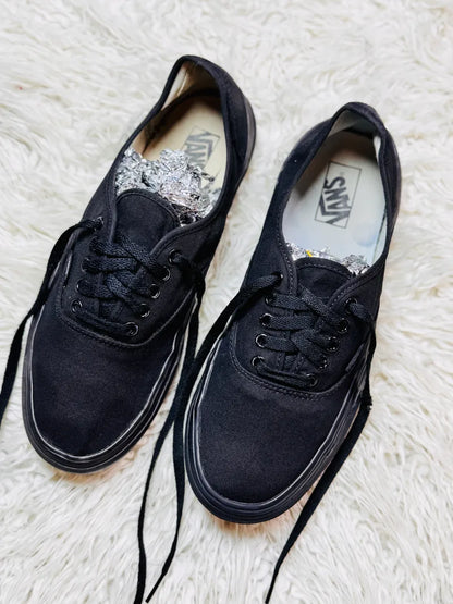 Vans Authentic | Black | Lo Top