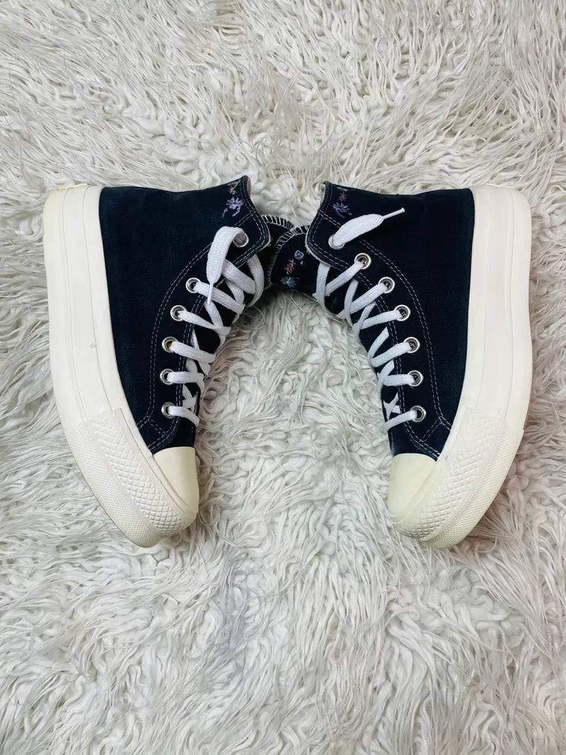 Chuck Taylor | Black & White | High top | Hi Sole